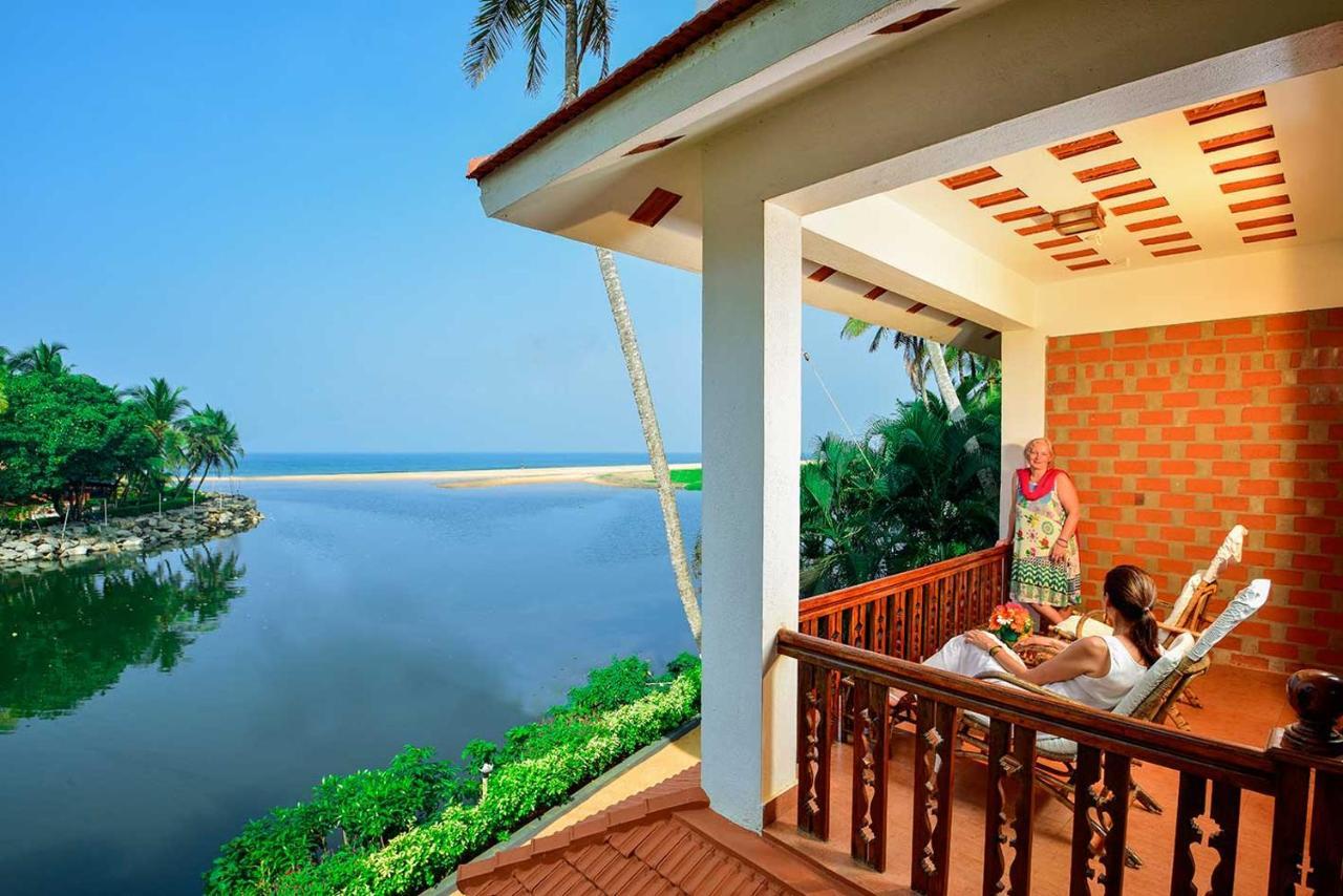 Beach And Lake Ayurvedic Resort, Ковалам Екстериор снимка